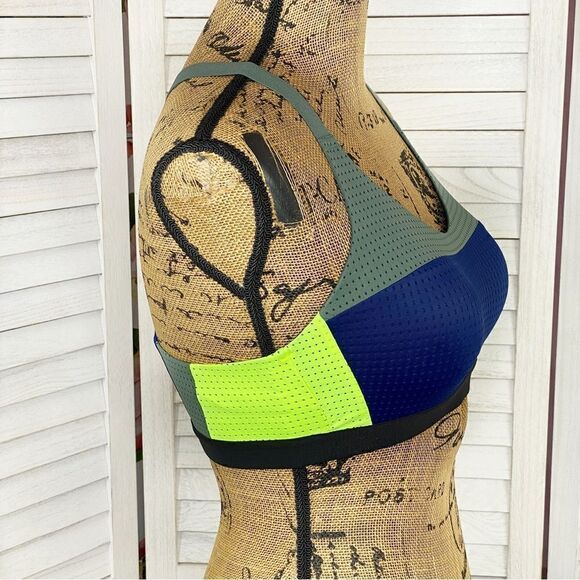 Victoria’s Secret Sport Color Block Lightweight Sports Bra Olive Green Blue 34B - Picture 3 of 11